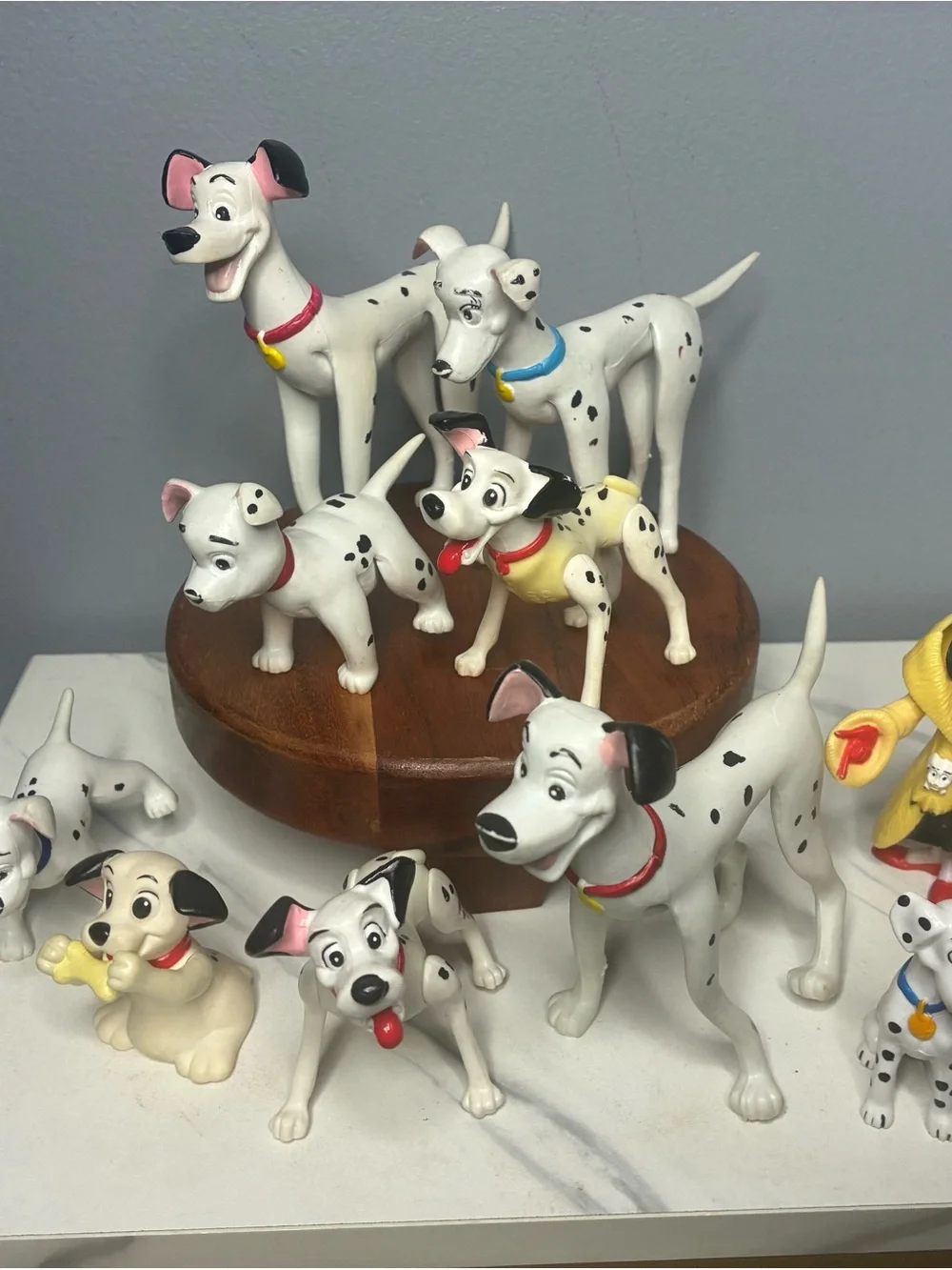 Disney 101 Dalmatians Figure Lot of 11 Pongo, Perdita, Puppies & Cruella